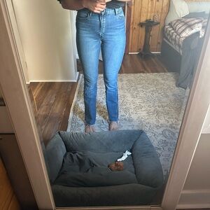 Women’s wrangler jeans 28 (34L)